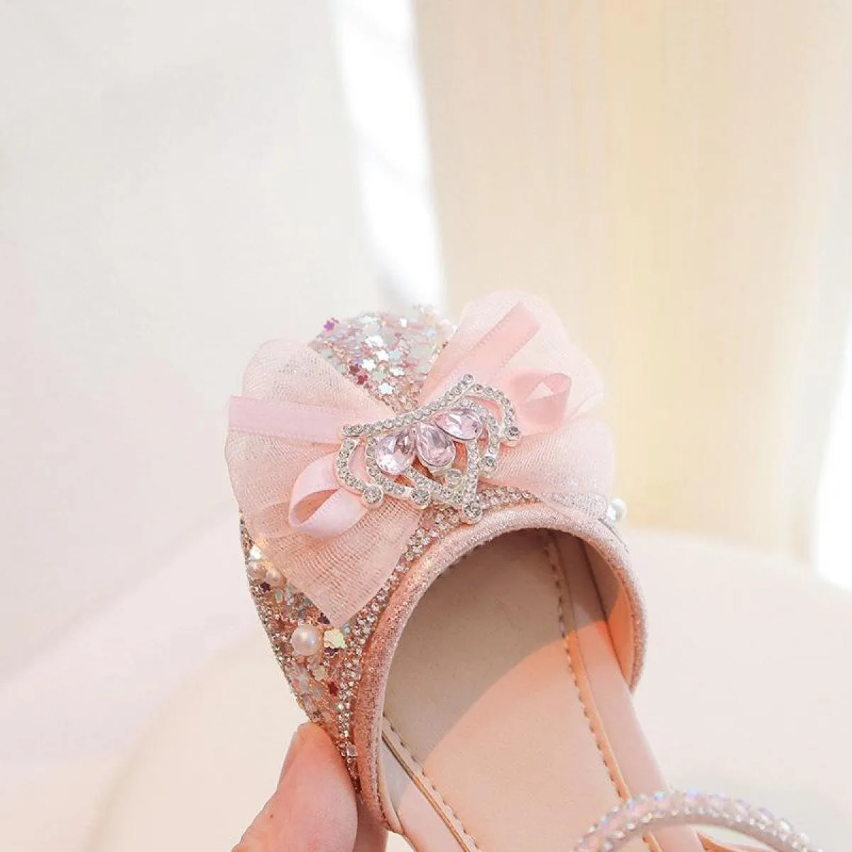 2023 sandali estivi per ragazze Bling Star paillettes scarpe da principessa bambini festa con strass corona scarpe da ballo raga