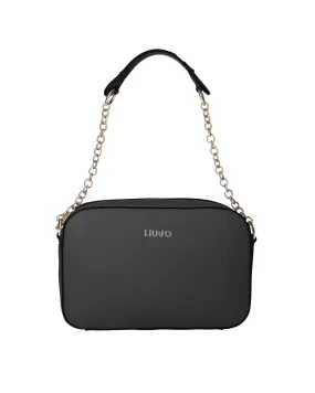 Borsa squadrata nera in similpelle martellata con logo dorato frontale con manico a spalla in catena con spallaccio