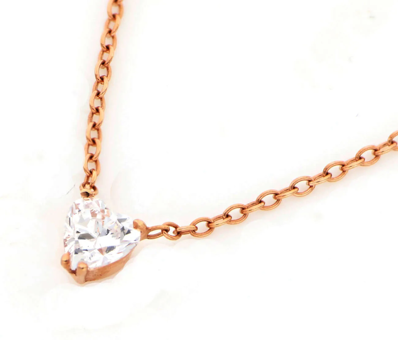 Collana con pendente cuore in oro rosa e zircone  CL-034