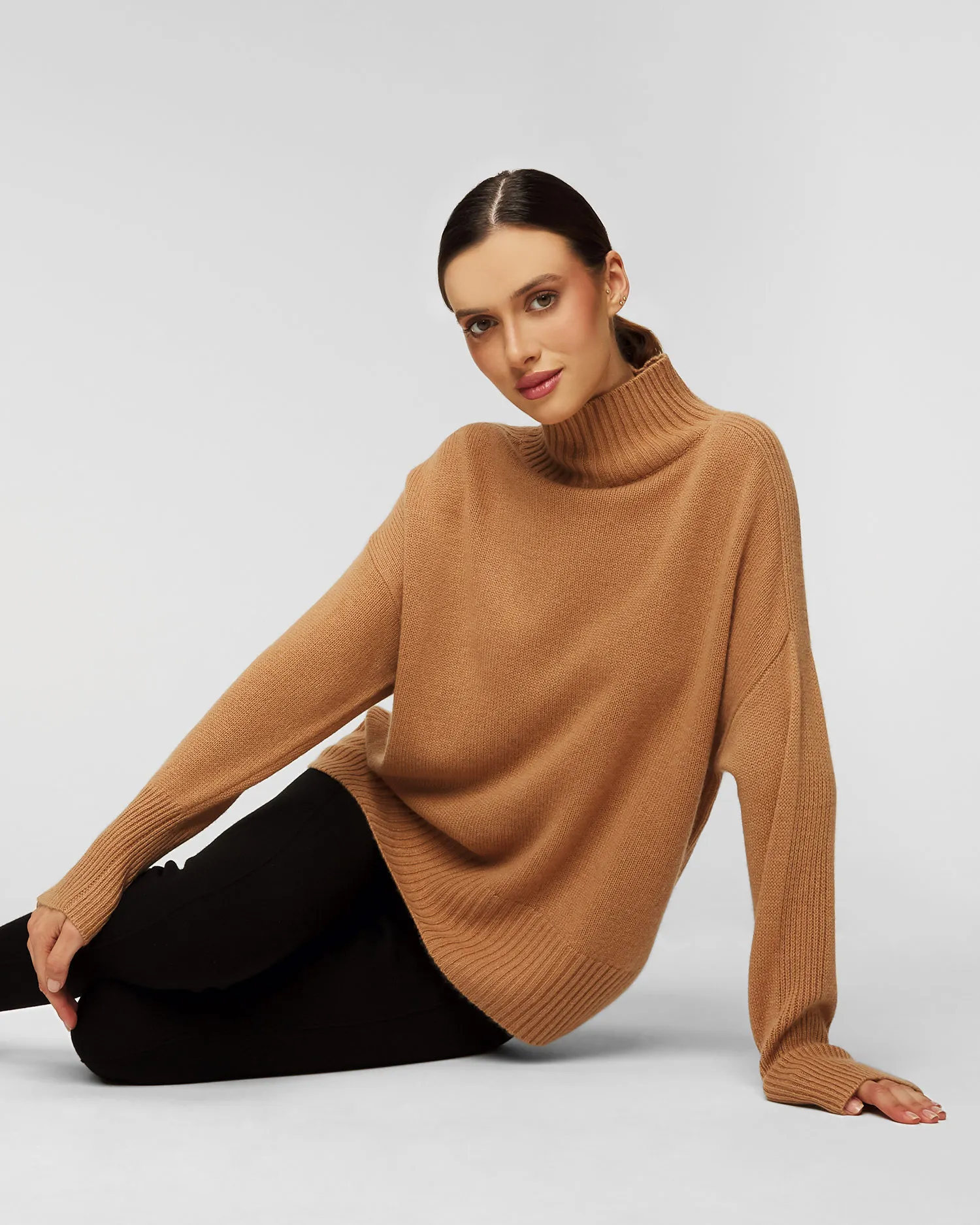 Maglione in cashmere da donna Allude Mockneck a collo alto 11156-44