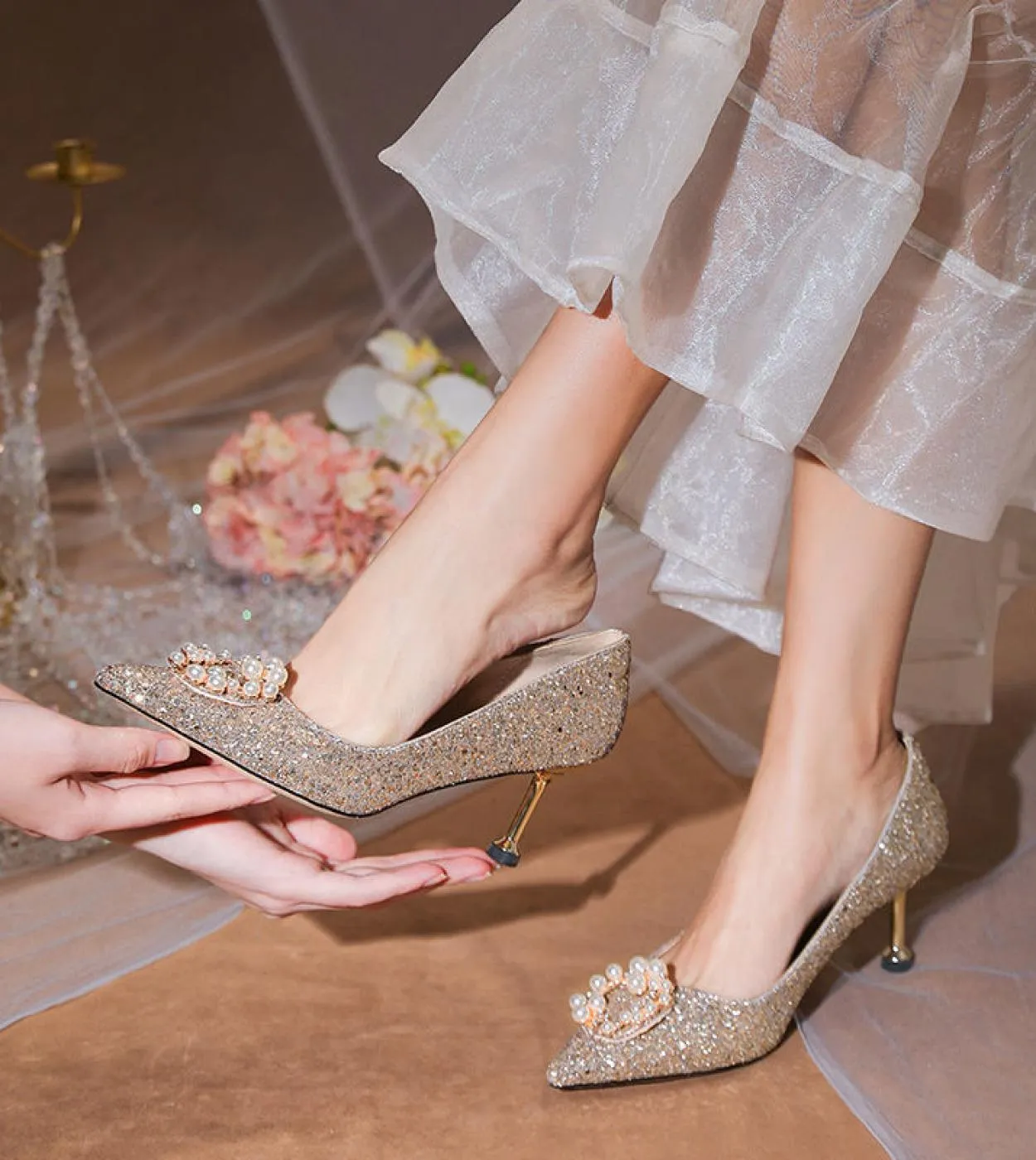 Nuove scarpe da sposa da sposa con paillettes tacchi alti pompe da donna perle oro strass scarpe di cristallo scarpe da donna in