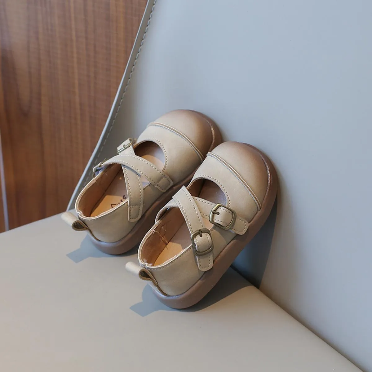 Scarpe da bambina Scarpe da principessa da ballo in pelle con legatura incrociata per bambina Scarpe da bambina comode e poco pr