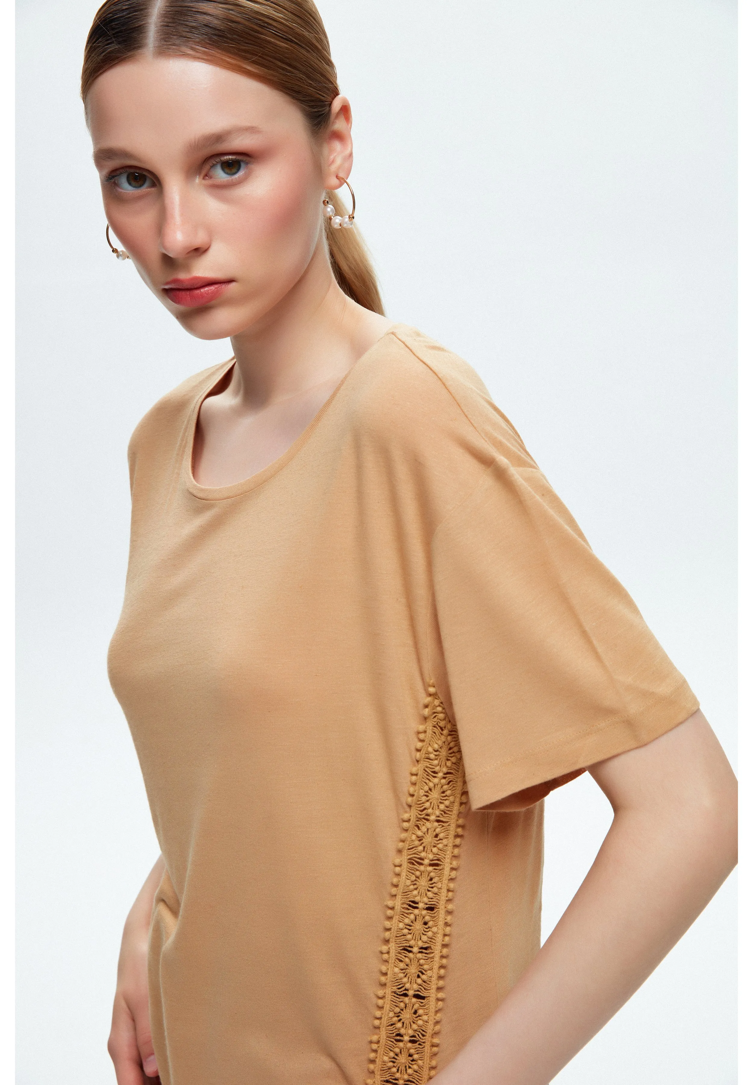 SHORT SLEEVE LACE DETAILED  - T-shirt con stampa